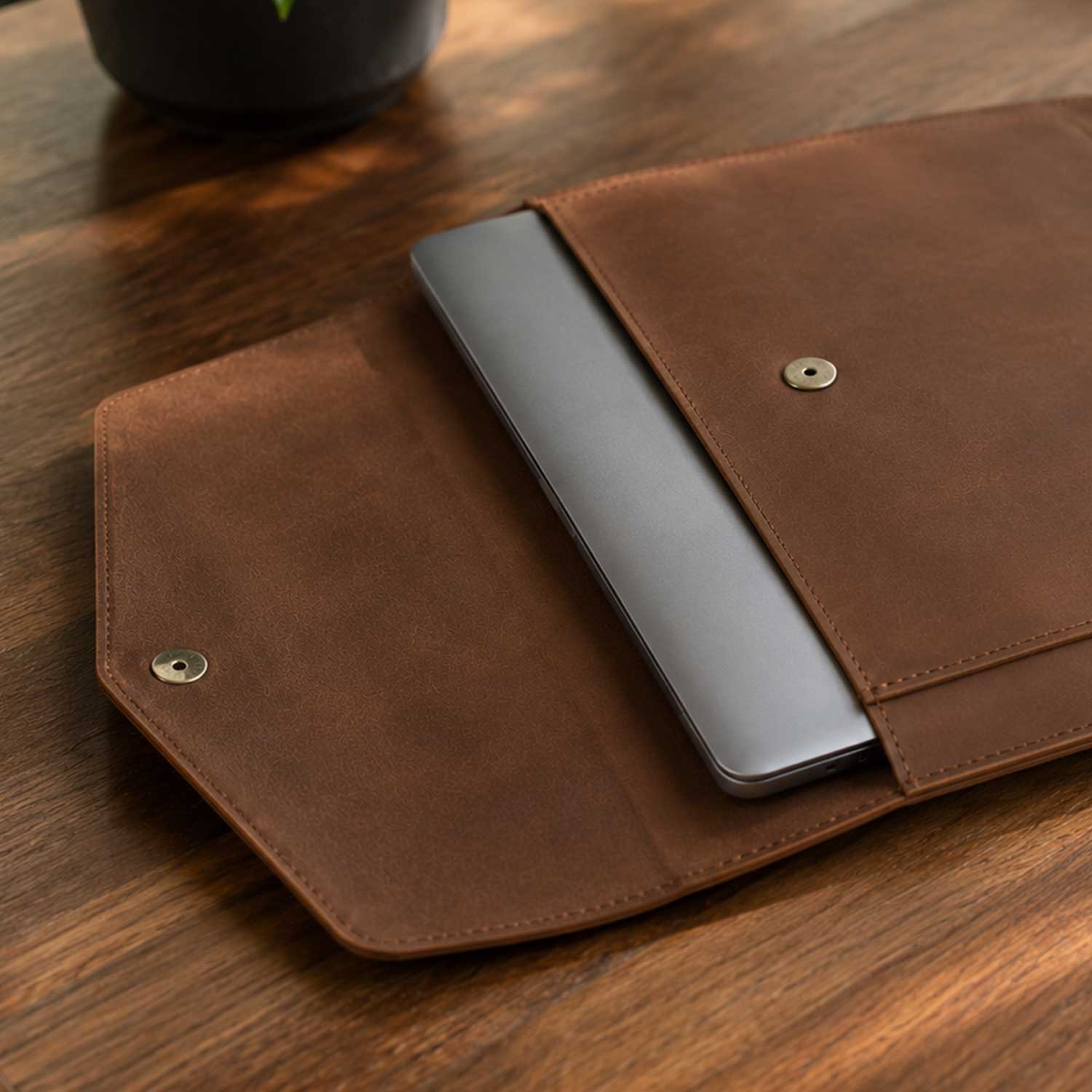 Slim Leather Portfolio – Full Grain Document Holder
Slim Leather Portfolio
Premium Full Grain Leather Portfolio
Minimalist Leather Document Holder
Professional Leather Portfolio
Handcrafted Leather Portfolio
Leather Portfolio for Documents & Tablet
Slim Leather Business Portfolio
Executive Leather Document Holder
Full Grain Leather Portfolio Sleeve
Leather Portfolio Organizer
Premium Leather Portfolio Case
Handmade Leather Portfolio
Leather Portfolio with Front Pocket
Luxury Leather Document Portfolio