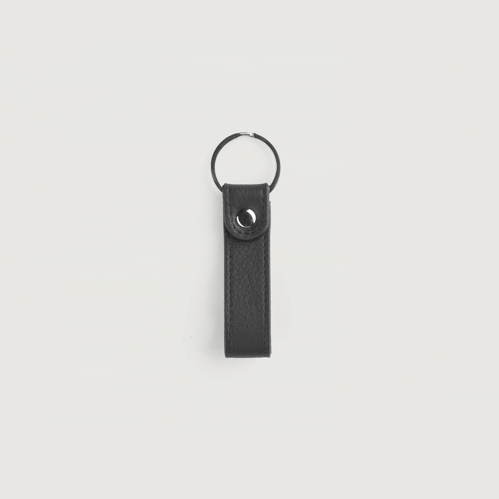 Vinn Black Leather Keychain